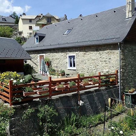 Gite Soum De L'Ase Grust Exteriör bild